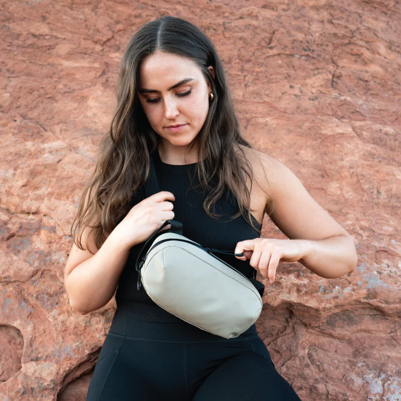 D1 Fanny Pack in Yuma Tan - Image 3