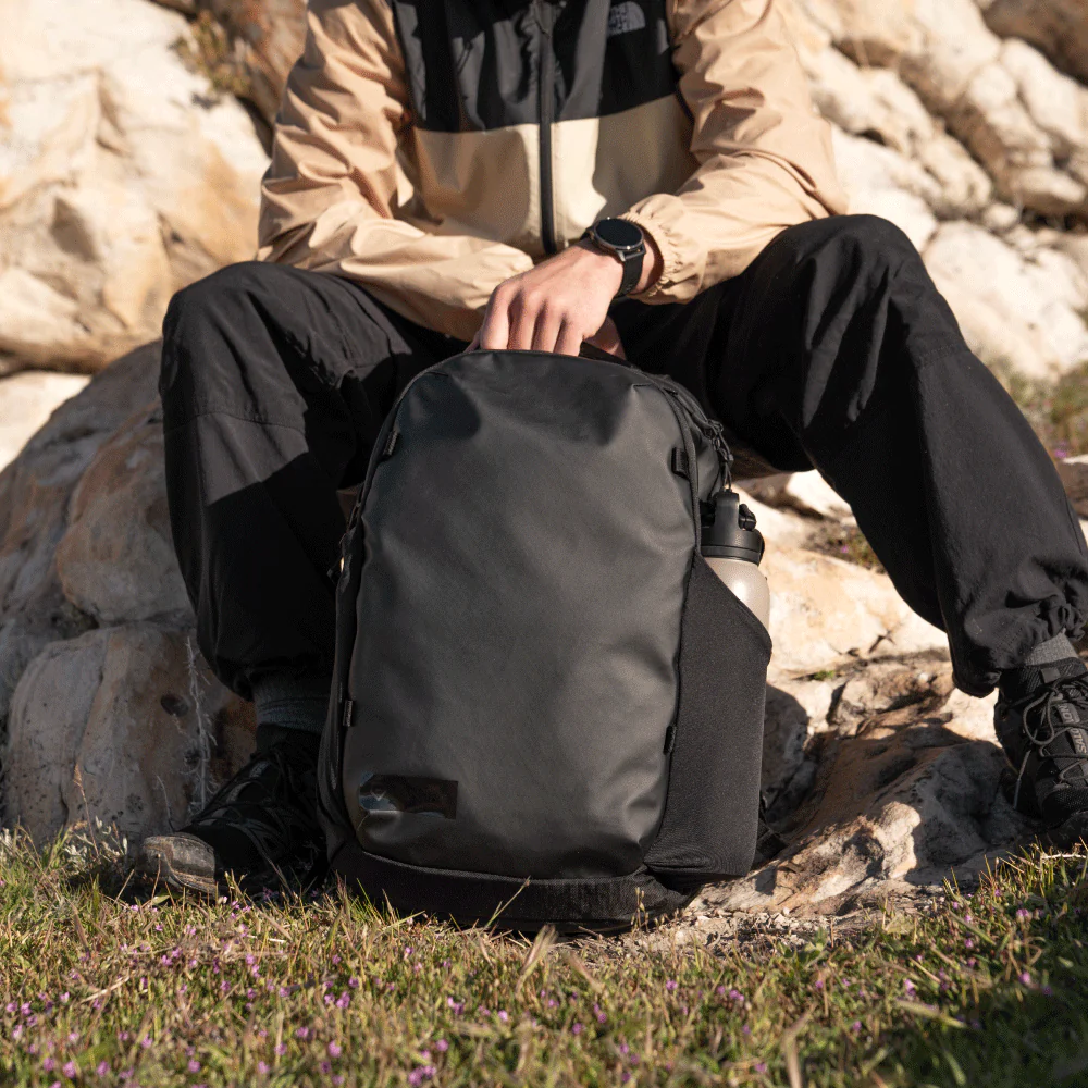 NIMBUS 18L in Black - Image 9