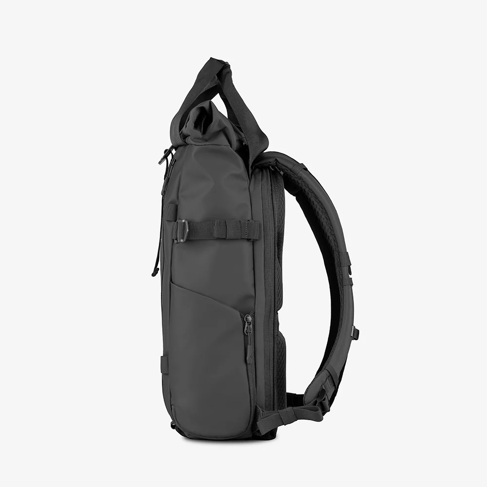 PRVKE 21L in Black - Image 9