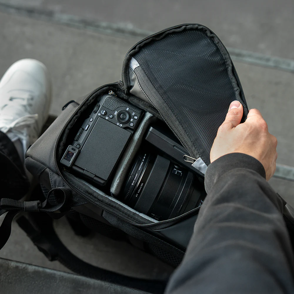 STRATUS PHOTO 18L in Black - Image 10